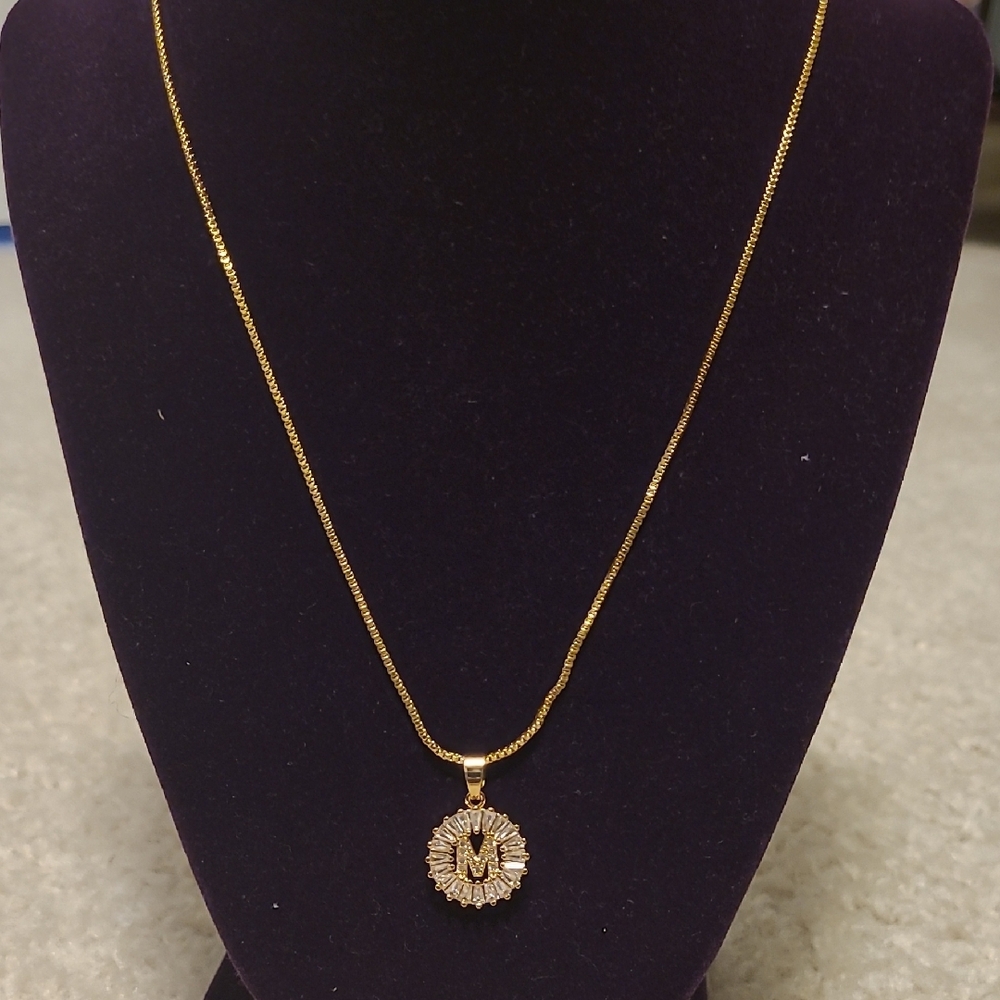 Gold Initial Pendant Necklace *NWOT*